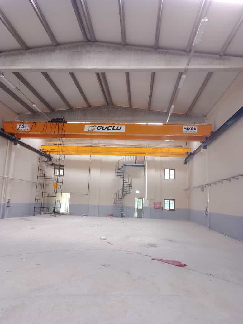 GÜÇLÜ HİDROLİK - 10 TON GEZER KÖPRÜLÜ VİNÇ